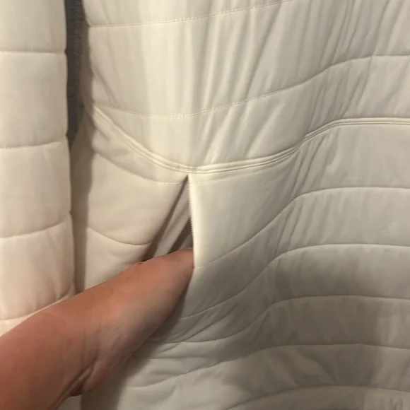 Lululemon dynamic movement crew size 4 - Picture 3 of 9